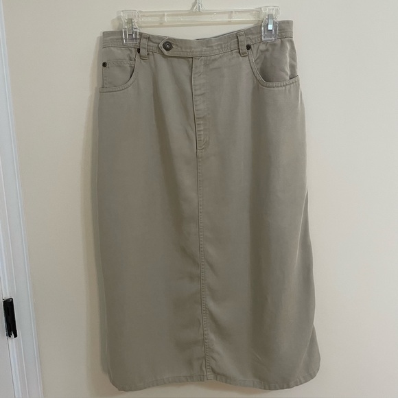Liz Claiborne Dresses & Skirts - Liz Claiborne Tan Midi Skirt